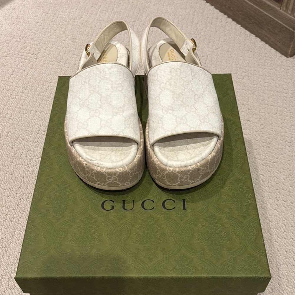 Gucci White Sandals Luxury Design